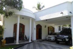 HOUSE FOR RENT IN MALAB. 4 Bedrooms, fully air -conditioned, Huge garden with 8 space vehicle parkin