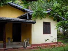 3bed room home with 21 per sale in arukwatta-padukka