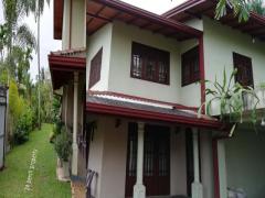 Stunning House with Garden for sale in Hokandara