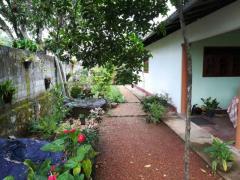 Beautiful house & land for sale in Thalawathugoda